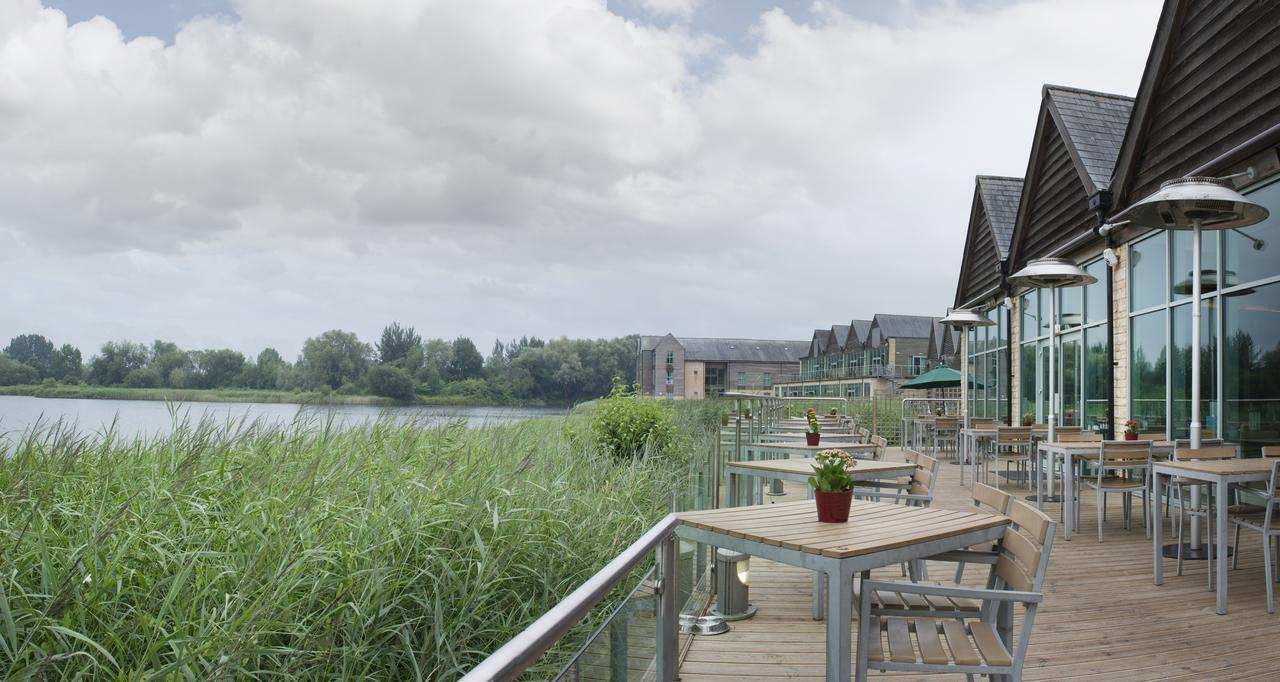 De Vere Cotswold Water Park Apartments Cirencester Exterior foto